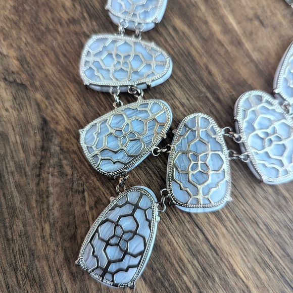 Kendra Scott Harlie long necklace blue lace agate silver rhodium over brass - Picture 6 of 7